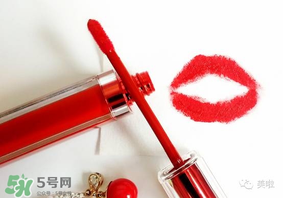 唇釉顯唇紋怎么辦？不顯唇紋的唇釉推薦？