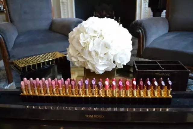 tom ford和迪奧哪個(gè)好？tom ford口紅和dior口紅哪個(gè)好？
