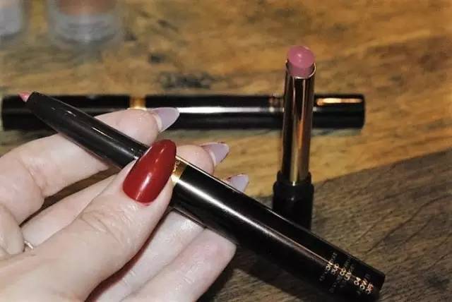 tom ford和迪奧哪個(gè)好？tom ford口紅和dior口紅哪個(gè)好？