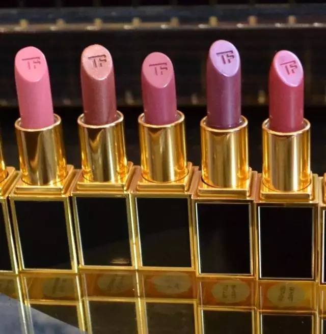 tom ford和迪奧哪個(gè)好？tom ford口紅和dior口紅哪個(gè)好？