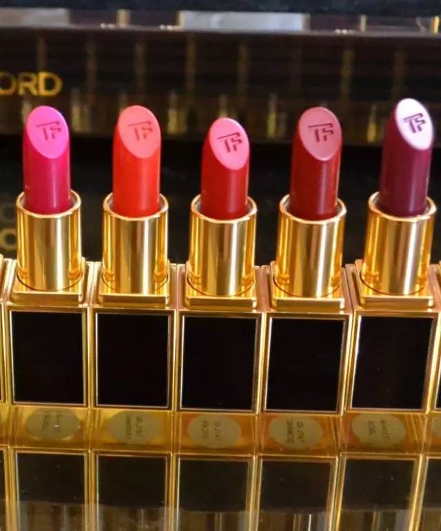tom ford和迪奧哪個(gè)好？tom ford口紅和dior口紅哪個(gè)好？