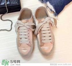 3月份穿什么鞋子？三月份穿什么鞋？