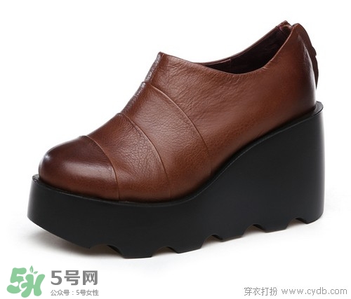 3月份穿什么鞋子？三月份穿什么鞋？
