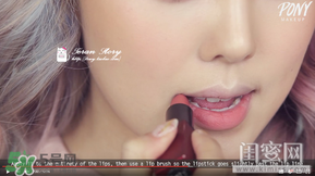 煙熏玫瑰色適合什么膚色？煙熏玫瑰色口紅適合黃皮嗎？