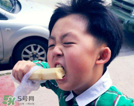 拉肚子可以吃甘蔗嗎？寶寶拉肚子能吃甘蔗嗎？