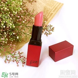 煙熏玫瑰色適合什么膚色？煙熏玫瑰色口紅適合黃皮嗎？