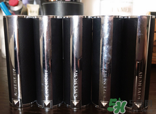 紀(jì)梵希小羊皮是啞光嗎？紀(jì)梵希小羊皮干不干？