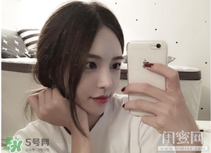 煙熏玫瑰色適合什么膚色？煙熏玫瑰色口紅適合黃皮嗎？