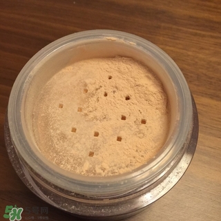 bareminerals什么值得買？bareminerals貝茗明星產(chǎn)品
