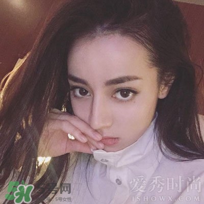 煙熏玫瑰色適合什么膚色？煙熏玫瑰色口紅適合黃皮嗎？