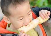 吃甘蔗舌頭為什么會破？吃甘蔗舌頭破了怎么辦？