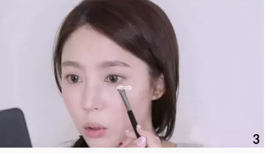 干玫瑰色妝容怎么化？干玫瑰色妝容畫法步驟