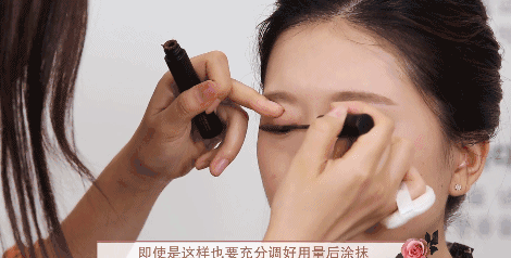 干玫瑰色妝容怎么化？干玫瑰色妝容畫法步驟