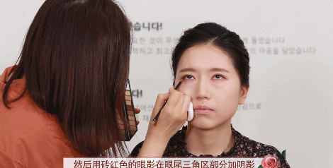 干玫瑰色妝容怎么化？干玫瑰色妝容畫法步驟