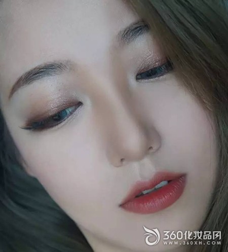 干玫瑰色適合什么膚色？干玫瑰色口紅適合黃皮嗎？