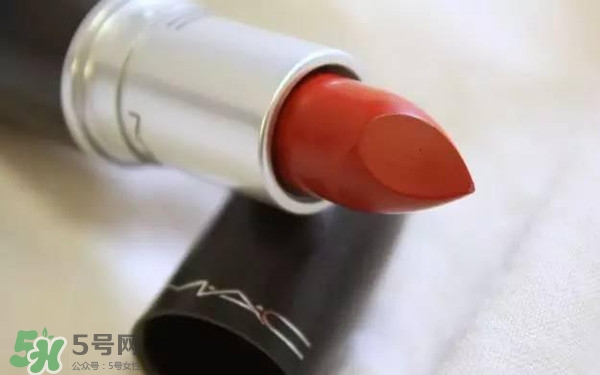 磚紅色和豆沙色的區(qū)別 磚紅色和豆沙色哪個好看？