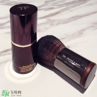 tom ford粉底棒怎么用？tom ford粉底棒使用方法