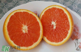 橙子里有紅絲能吃嗎？橙子里有紅絲的是什么？