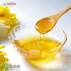 嘴唇干燥是什么原因？嘴唇干裂脫皮怎么辦？