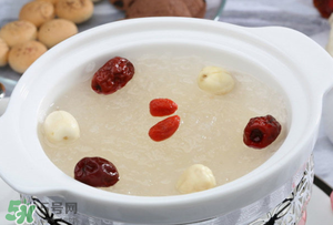 為什么煮紅棗會(huì)有白沫？紅棗煮出來(lái)上面一層白沬是什么？