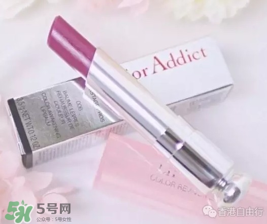 迪奧唇部磨砂膏怎么用？dior迪奧去角質(zhì)唇膏使用方法