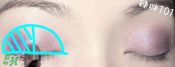 啞光眼影怎么畫(huà)？啞光眼影畫(huà)法步驟圖解