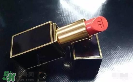 啞光和水潤(rùn)哪個(gè)好？啞光口紅和水潤(rùn)口紅區(qū)別