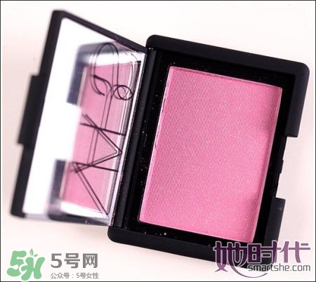 腮紅飛粉是什么意思？腮紅飛粉是質量不好嗎？