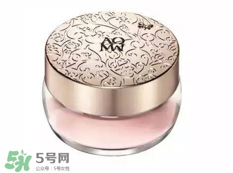 粉底液卡粉怎么辦？粉底液卡粉怎么補救？