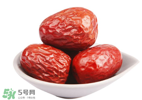 紅棗外面白色的是什么？紅棗上面有一層白的是什么東西？