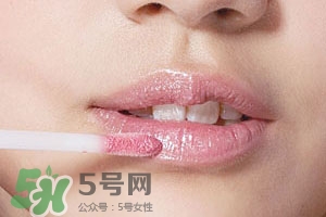 紫色腮紅適合什么口紅？紫色腮紅口紅搭配