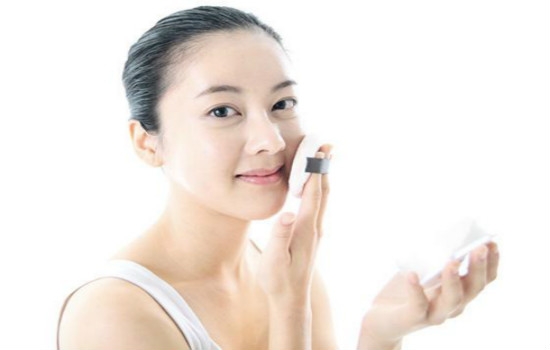 cc霜會脫妝嗎？cc霜脫妝怎么辦？