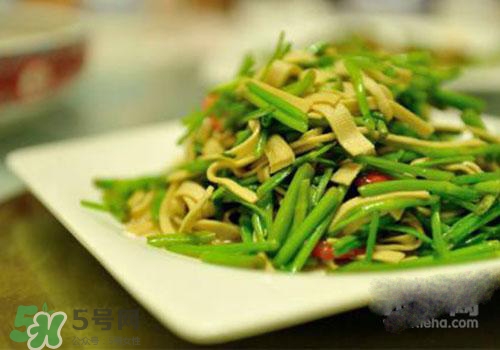 孕婦可以吃野芹菜嗎？孕婦吃野芹菜有什么好處？