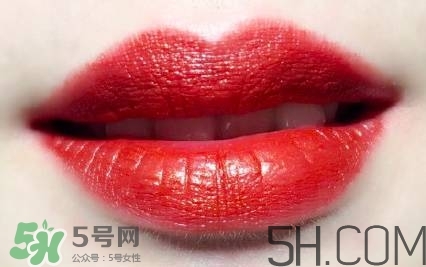 蘭蔻和雅詩(shī)蘭黛口紅哪個(gè)好？雅詩(shī)蘭黛和蘭蔻口紅對(duì)比