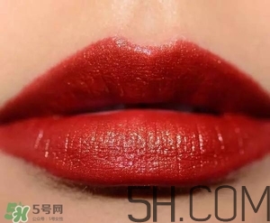 蘭蔻和雅詩(shī)蘭黛口紅哪個(gè)好？雅詩(shī)蘭黛和蘭蔻口紅對(duì)比