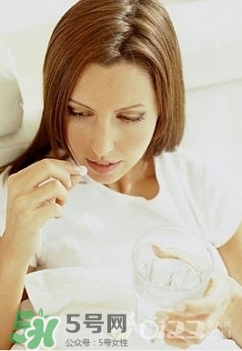孕期一定要吃葉酸嗎？葉酸吃到什么時候停？