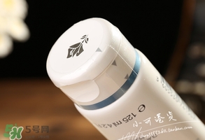 蘭蔻洗面奶粉色和藍色哪個好？蘭蔻洗面奶粉色藍色區(qū)別