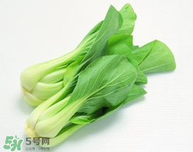 薺菜和青菜哪個(gè)營養(yǎng)價(jià)值高？青菜和薺菜有什么分別？
