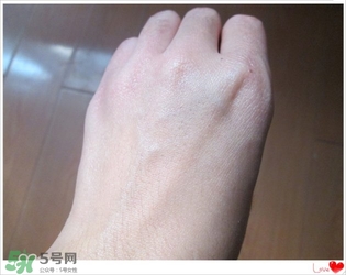 美康粉黛六勝肽回春膏怎么樣？美康粉黛六勝肽回春膏有激素嗎？