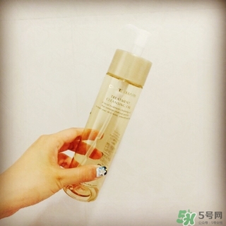 covermark傲麗卸妝油怎么用？covermark傲麗卸妝油使用方法