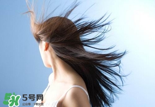 洗頭發(fā)掉頭發(fā)怎么辦？掉頭發(fā)應(yīng)該怎么做？