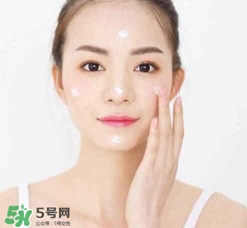 妝前乳和隔離霜的區(qū)別？妝前乳隔離霜有什么不一樣？