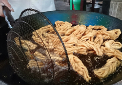 馓子中面油鹽比例多少？油炸馓子怎么和面？