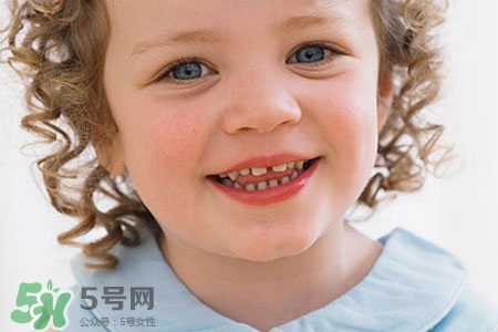 水痘會(huì)發(fā)燒嗎？小孩出水痘發(fā)燒怎么辦？