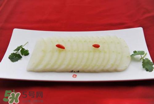 冬瓜要去皮嗎？冬瓜皮能吃嗎？