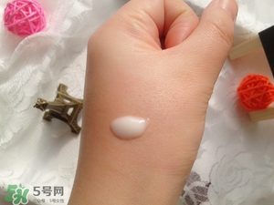 嬌蘭帝皇蜂姿眼霜怎么用？嬌蘭帝皇蜂姿眼霜使用方法