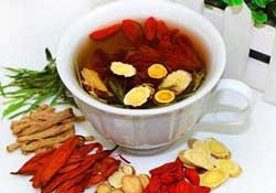 春天能喝黃芪水嗎？春天喝黃芪水好嗎？