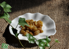 醋泡葡萄干有什么功效？醋泡葡萄干的功效與作用