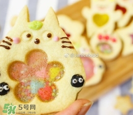 彩繪玻璃餅干怎么做？彩繪玻璃餅干做法