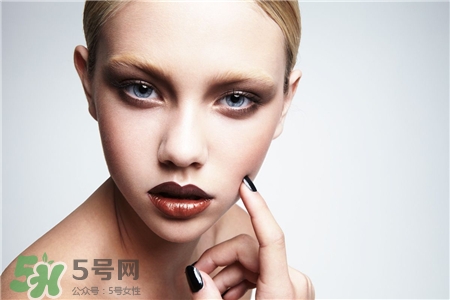 內(nèi)眼線(xiàn)和外眼線(xiàn)哪個(gè)好看?內(nèi)眼線(xiàn)和外眼線(xiàn)的區(qū)別